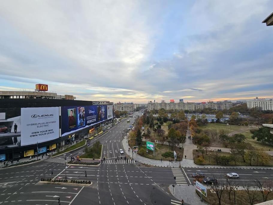 Ultra Central Luxury 3Br 2Bath Apt & Amazing Views Бухарест Экстерьер фото