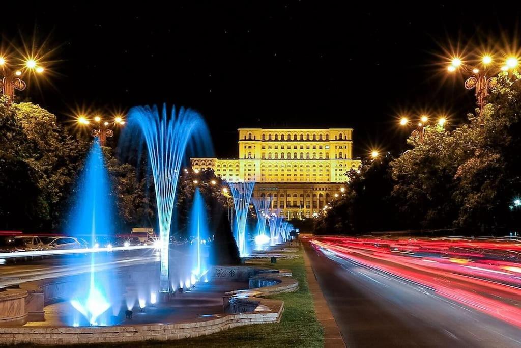 Ultra Central Luxury 3Br 2Bath Apt & Amazing Views Бухарест Экстерьер фото